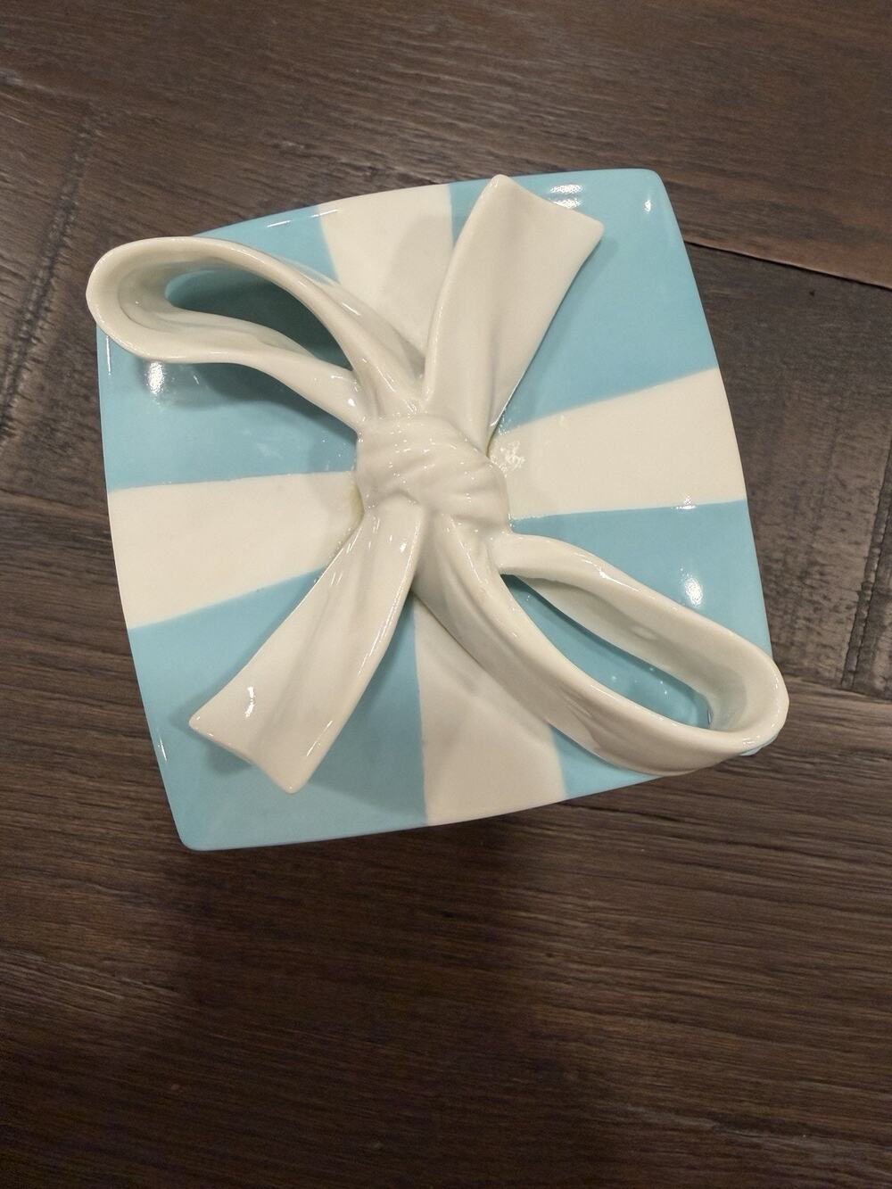 Tiffany & Co. Porcelain Blue White Gift Box Trinket Jewelry Box 4” Bow
